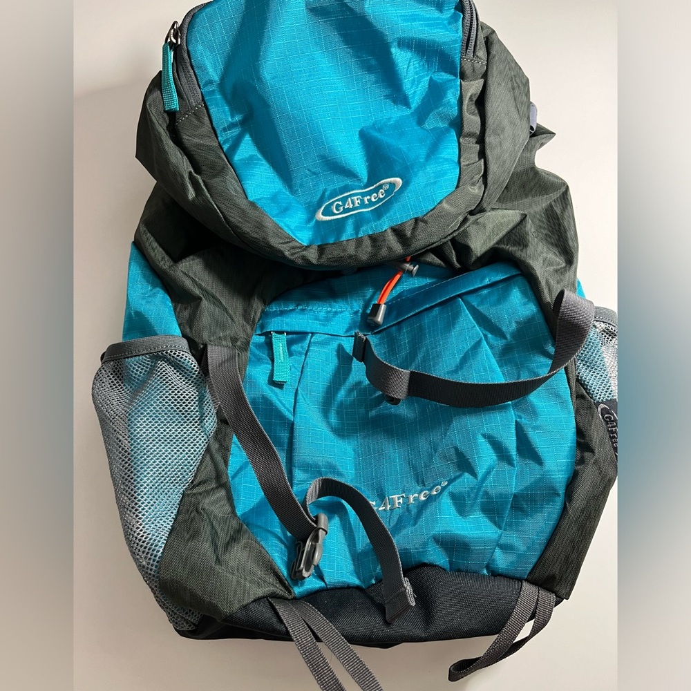 G4Free Unisex Backpack